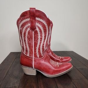 100% Leather Red Sterling River Cowboy Boots W/ White Stitching Sz 8 Snip Toe